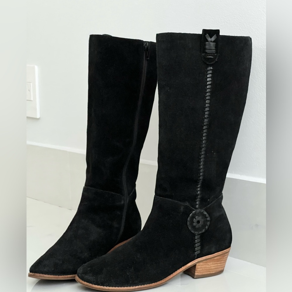 Jack Rogers boot in good condition size 8M